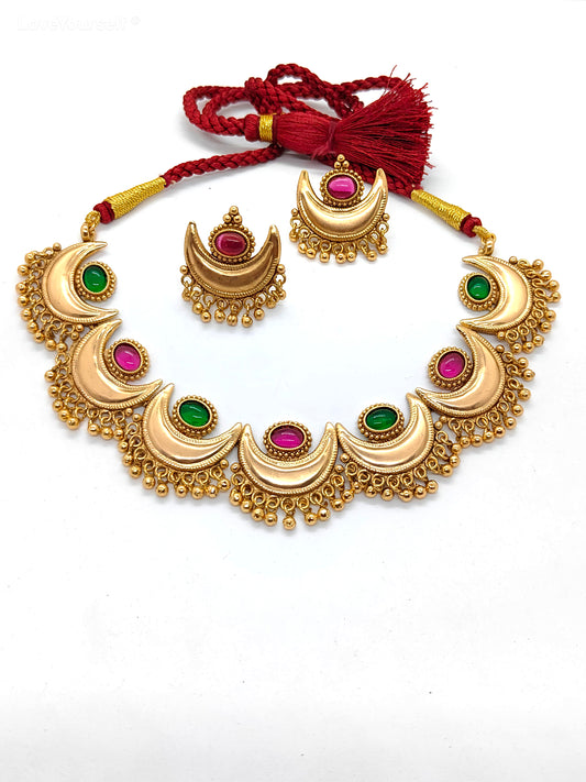 Chandrakaur Necklace