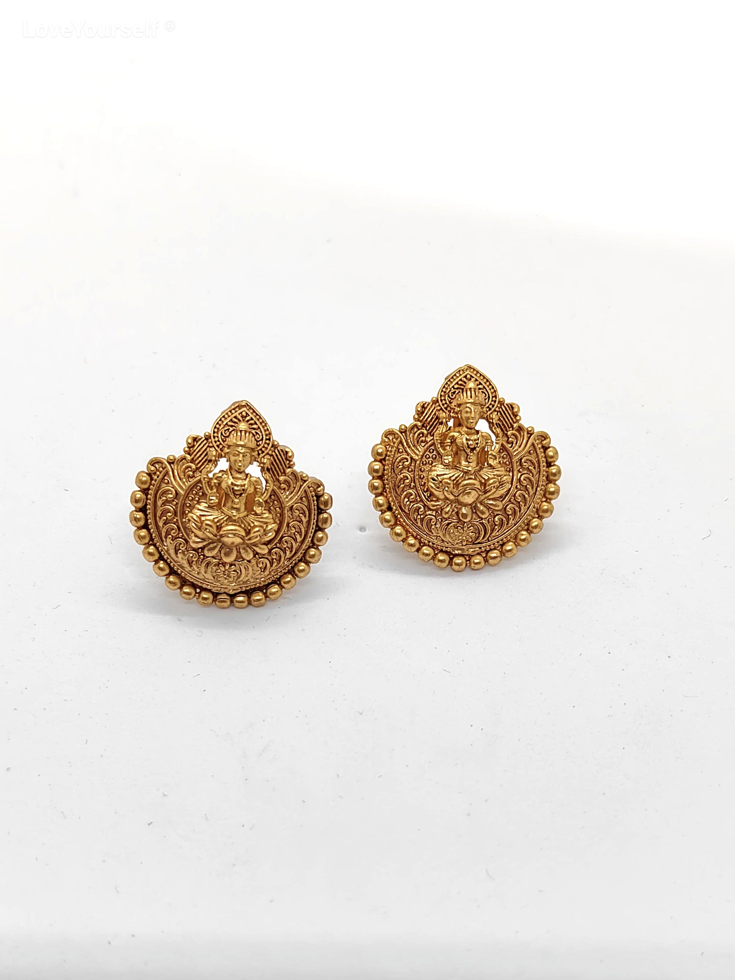 Laxmi Gold Pendant Chain Necklace